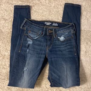 GUC Levi Denizen Low Rise Jegging Size 0